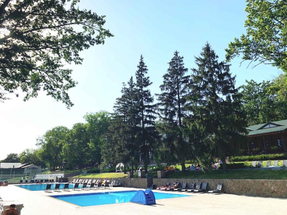 מלון Zadonets'ke Park Rost Club מראה חיצוני תמונה