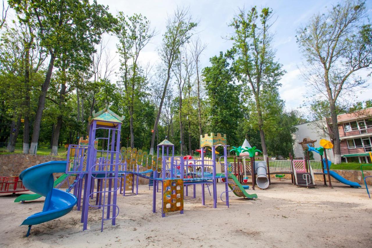 מלון Zadonets'ke Park Rost Club מראה חיצוני תמונה